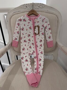 🤍 6~12 Mth Angel Dear Pink Rosettes Pattern 2 Way Zipper Footie NWT